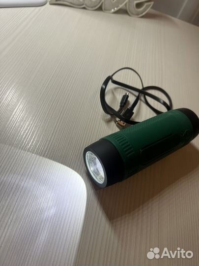 Колонка с фонариком