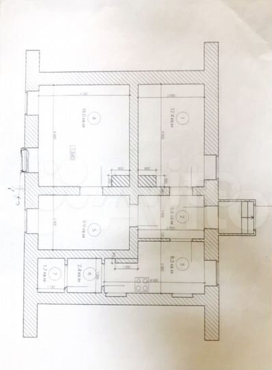 3-к. квартира, 60 м², 1/2 эт.