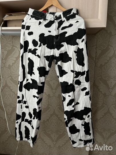 Джинсы клеш