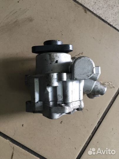 Насос гидроусилителя руля Audi A6 C5