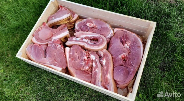 Фермерское мясо охлажденной свинины