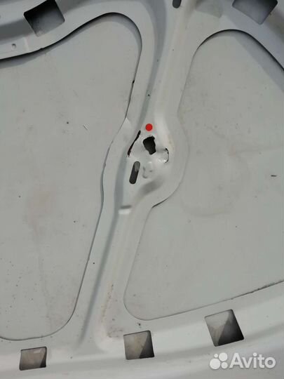 Капот на volkswagen polo