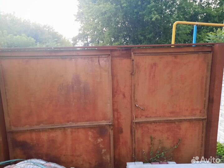 Ворота гаражные металлические б/у