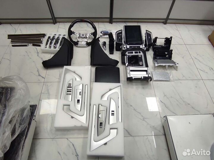 Комплект рестайлинга салона Toyota LC200