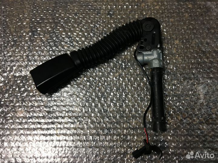 Преднатяжитель ремня безопасности BMW 5 F10 F11