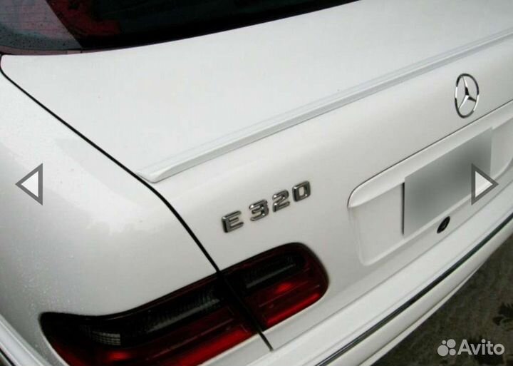 W210 E55 AMG спойлер (сабля)