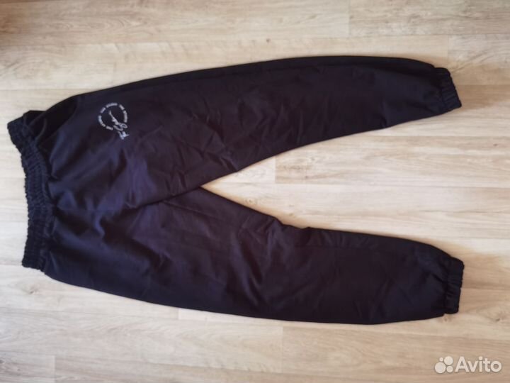 Спортивный костюм женский