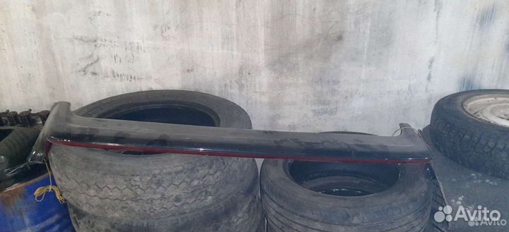 Споулер универсальный