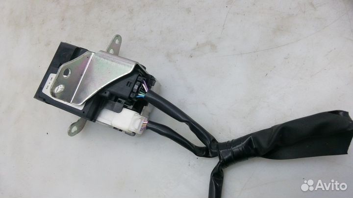 Замок зажигания Toyota Corolla Verso (2001-2009)