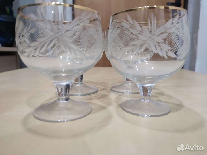 Хрустальные бокалы для коньяка, вина и пунша