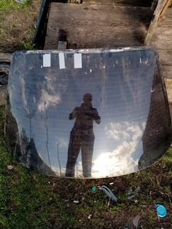 Заднее стекло Audi 80 б4