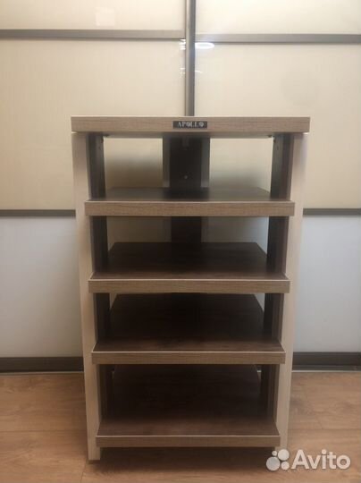 Стойка под аудио аппаратуру