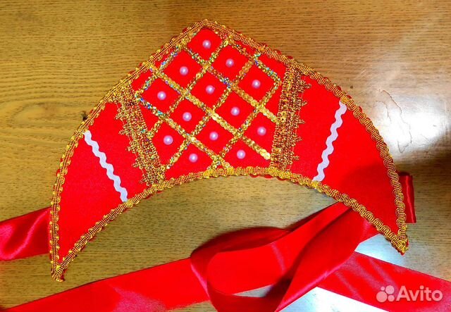 Кокошник детский красный с лентами