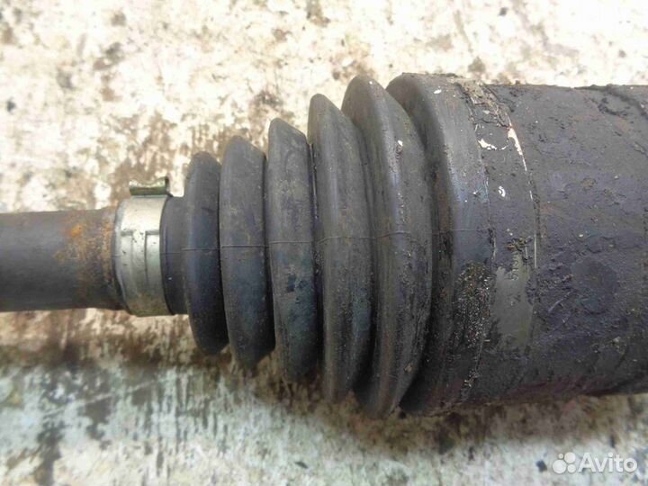 Полуось передняя L Hummer H3 H3 2005 - 2010