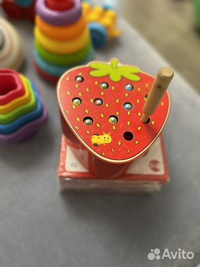 Развивающие игрушки на 1-1,5 года