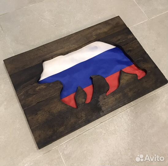 Картина с флагом России