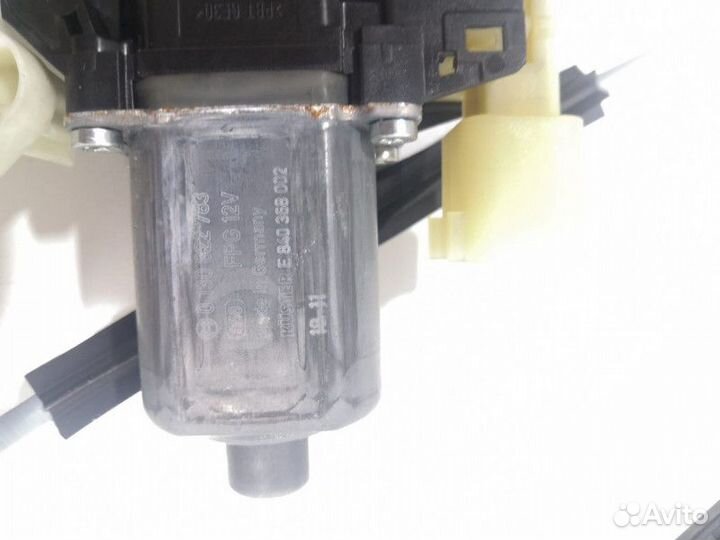 Стеклоподъемник электрический задний правый