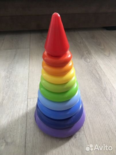 Пирамидка больша и маленькамя