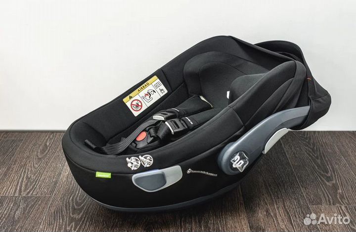 Автолюлька Swandoo Albert Lite Chia Black 0-13 кг