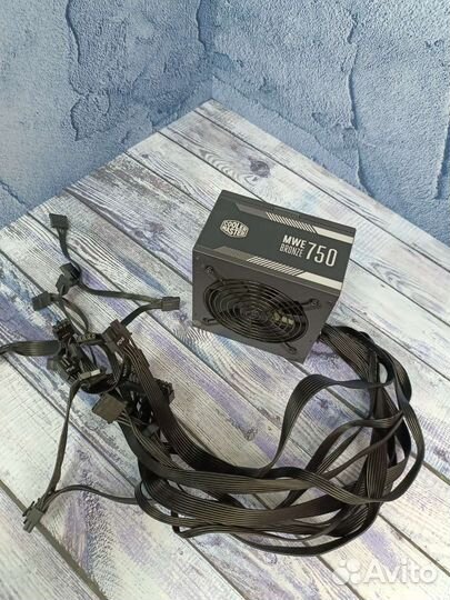 Блок питания Cooler Master MWE Bronze 750