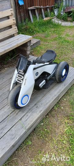 Детский электромобиль(мотоцикл)