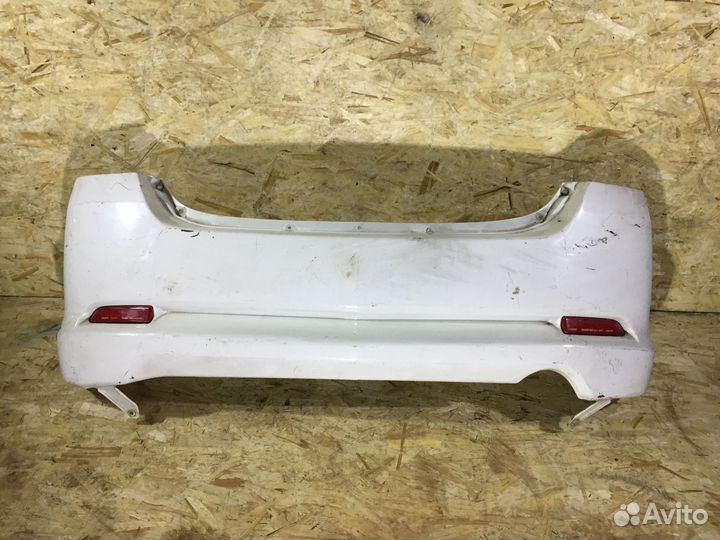 Бампер задний Daihatsu YRV M211G Белыйцарапины