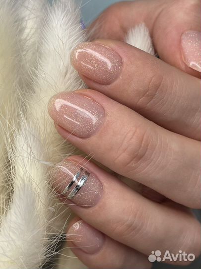 Маникюр и педикюр