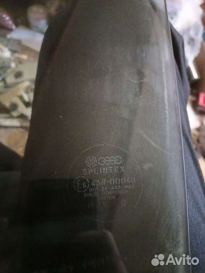 Стекло двери передней левой Jetta 1991 golf 2