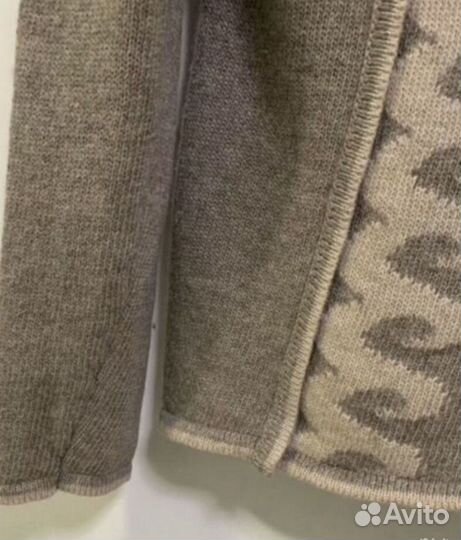 Очень тёплый джемпер из верблюжьей шерсти.Монголия