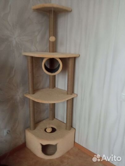 Домик для кошки с когтеточкой бу