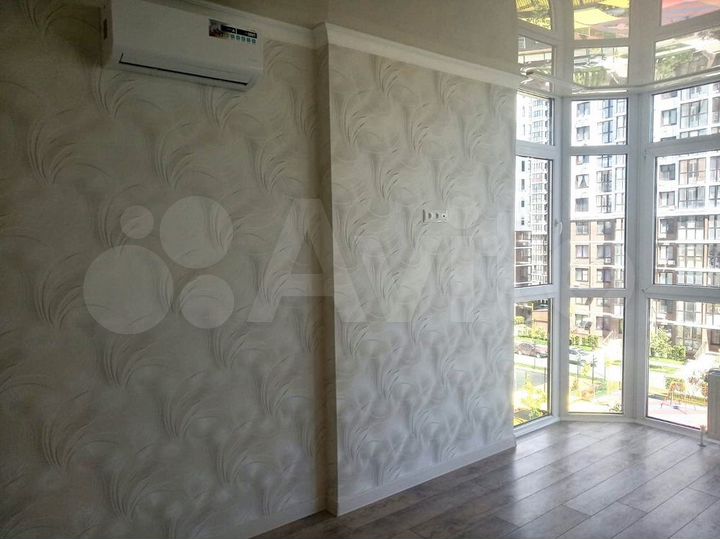 2-к. квартира, 57 м², 4/15 эт.