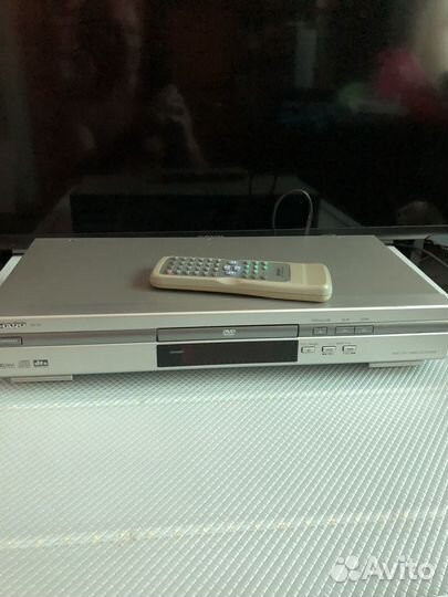 DVD плеер sharp Dv-S1