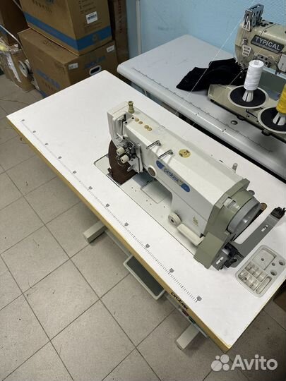 Промышленная двухигольная швейная машина