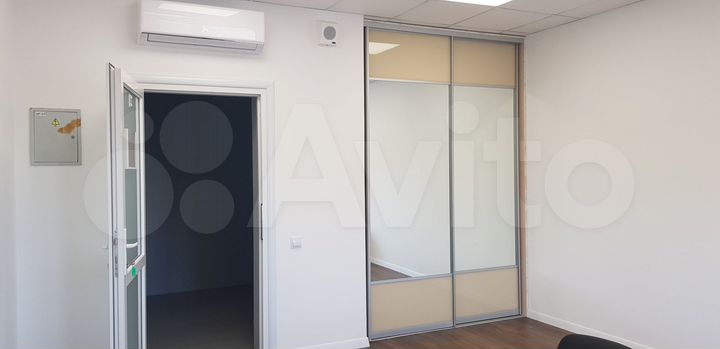 Офис с мебелью, 21.64 м²