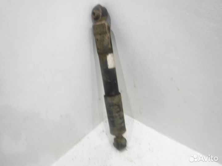 Амортизатор задний Тойота