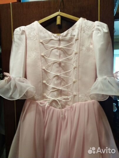Платье на праздник для девочки