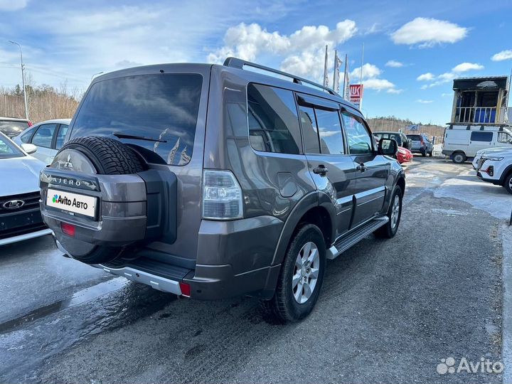 Mitsubishi Pajero 3.0 AT, 2011, 290 102 км