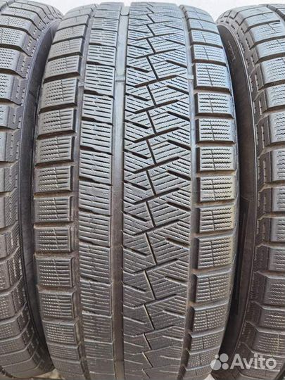 Pirelli Ice Asimmetrico 235/55 R18 99V