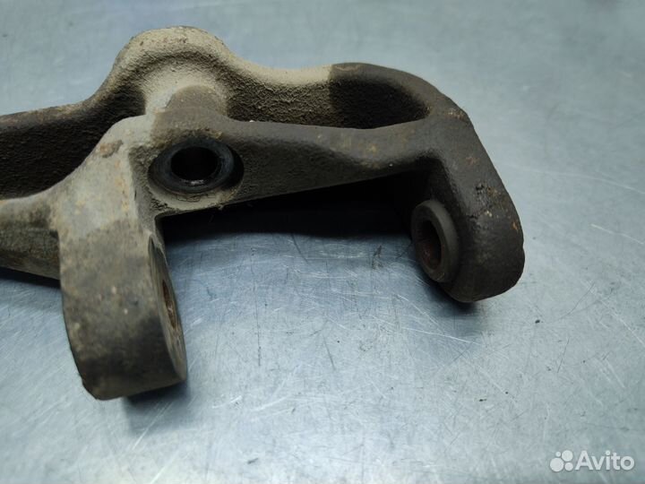 Кронштейн генератора Honda Logo GA3 2000 г.в