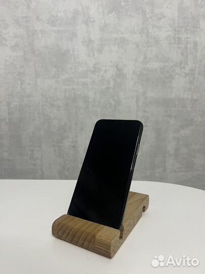 iPhone Xs, 64 ГБ