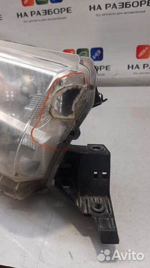 Фара передняя правая Toyota Hilux