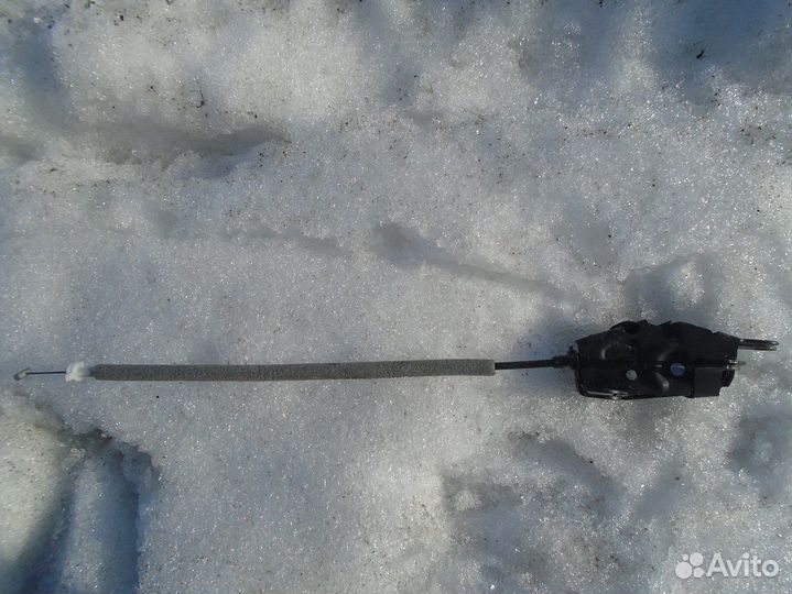 BMW x5 e70 правый замок нижнего борта