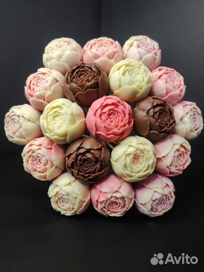 Букет 19 Пионов из Бельгийского Шоколада