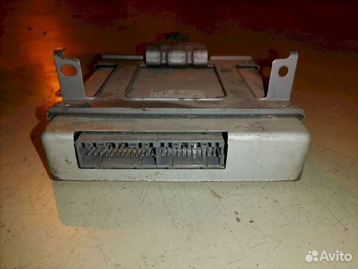 Блок управления двигателем FP22-18-881A Mazda Cape