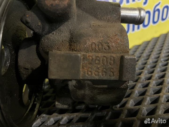 Насос гур Renault Logan