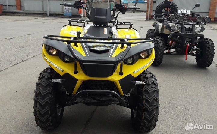 Квадроцикл Linhai Yamaha D 300 4WD желтый