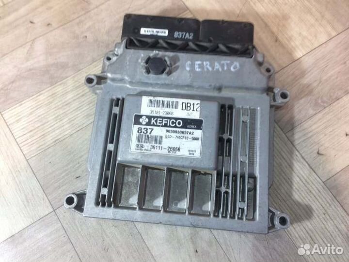 Блок управления двигателем Kia Cerato 2008