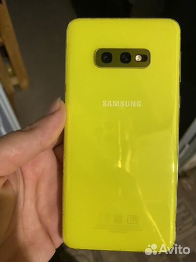 Телефон Samsung s10 e