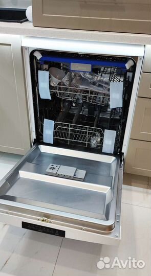 Посудомоечная машина Midea MFD60S320W Новая