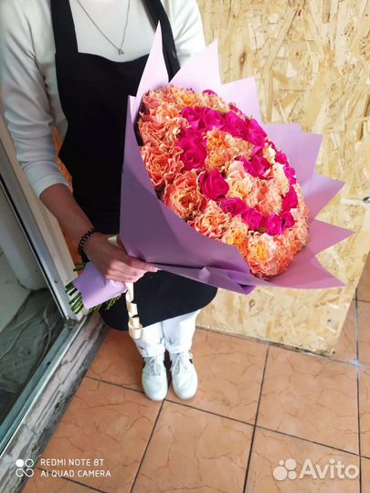 51 роза, 101 роза. Всё серьезно, здесь розы